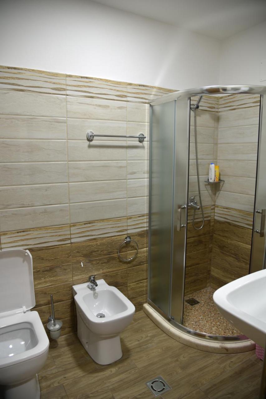 Alindro City Center Apartment 2 Tirana Esterno foto